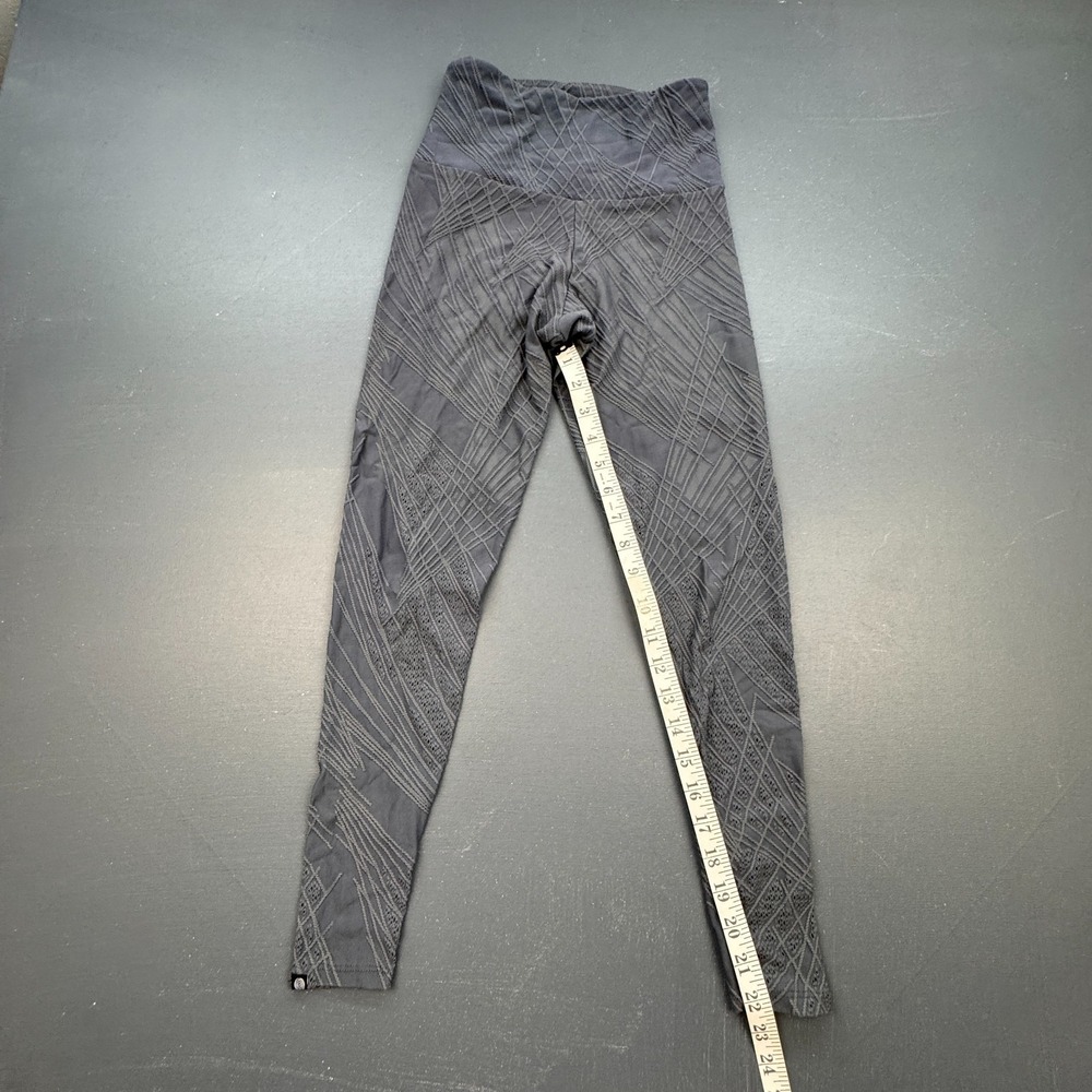 Onzie Leggings Women's S/M Gray High Waist Textured Print Yoga Workout Athletic - Picture 12 of 14